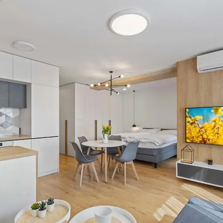 Lam Concrete - Ac - Balcony Διαμέρισμα *