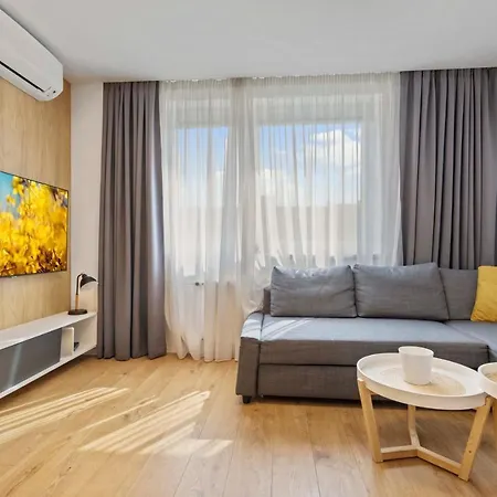 Bnb Budysinska Apartment With Balcony Bratislava