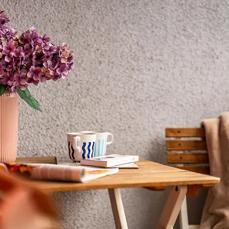 Bnb Budysinska Apartment With Balcony