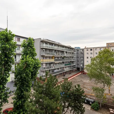 Bnb Budysinska Apartment With Balcony Apartment *
