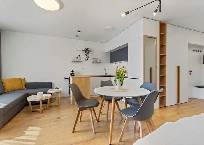 Lam Concrete - Ac - Balcony * Pressburg
