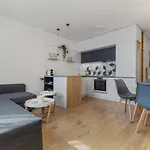 Lam Concrete - Ac - Balcony דירה